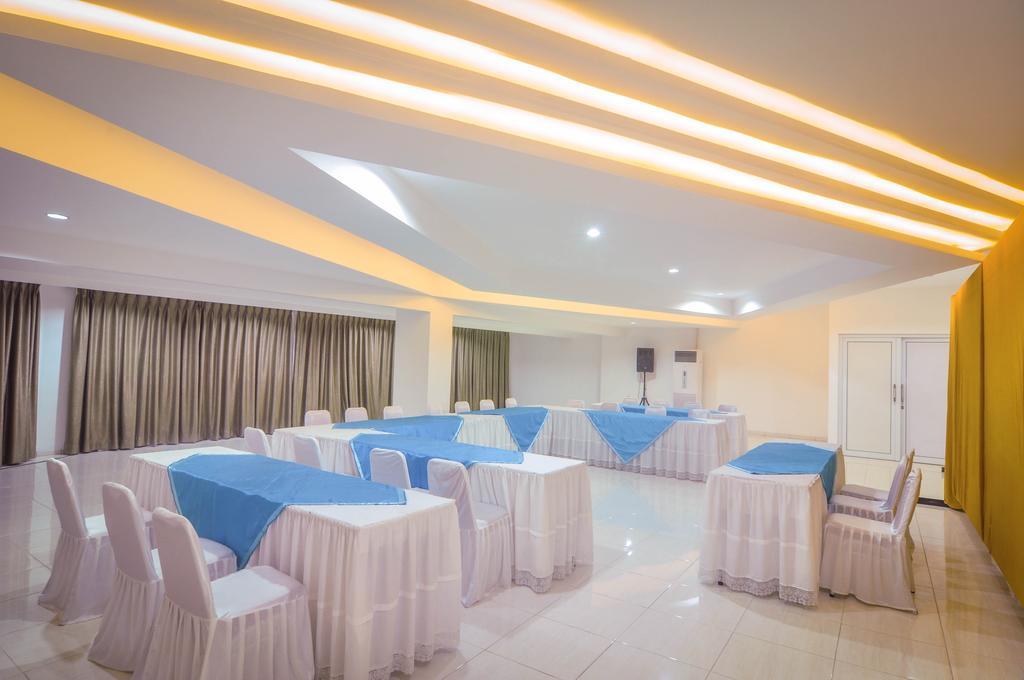 Candiview 2* Semarang